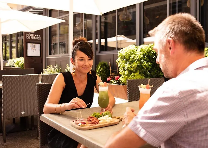 Logis Restaurant De France Hotel