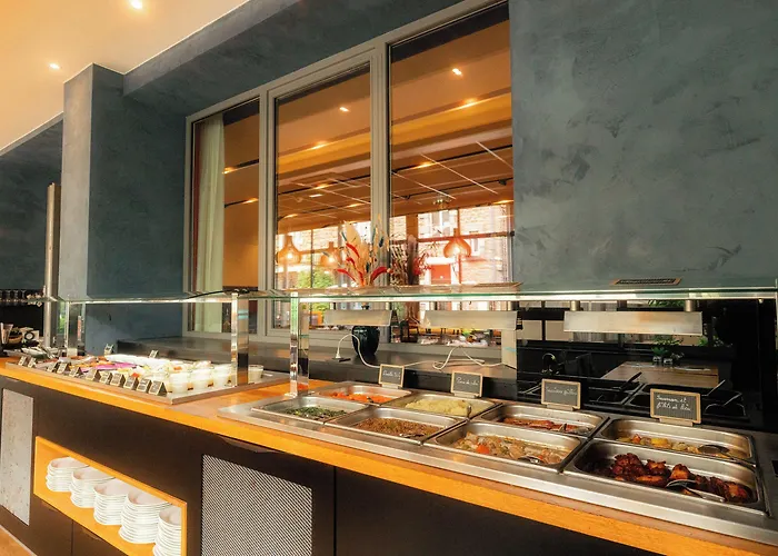 Logis Restaurant De France Hotel Saint-Geniez-dʼOlt