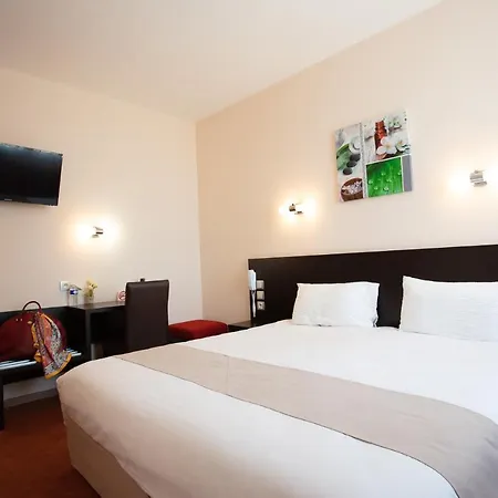 Logis Restaurant De France Otel 3*