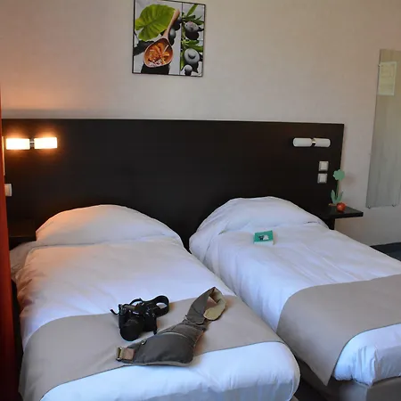 ホテル Logis Restaurant De France Saint-Geniez-dʼOlt