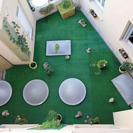 Hotel Logis Restaurant De France Saint-Geniez-dʼOlt