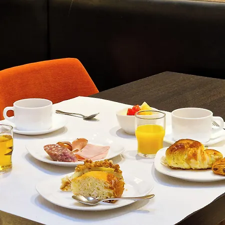 Szálloda Logis Restaurant De France 3*
