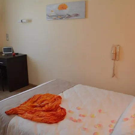 Logis Restaurant De France Saint-Geniez-dʼOlt