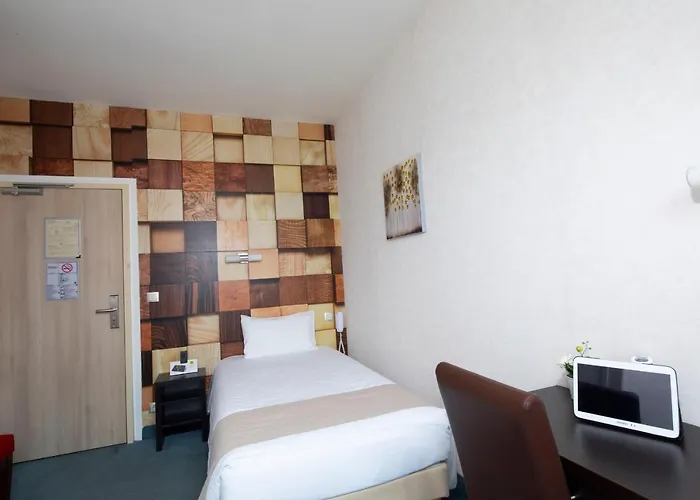 Hotell Logis Restaurant De France 3*